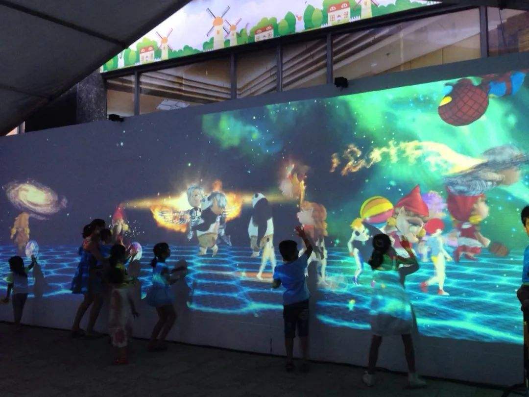 投影融合技術與雷達多點觸控技術 投影融合技術與雷達多點觸控技術